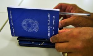 PAT tem 12 oportunidades de emprego