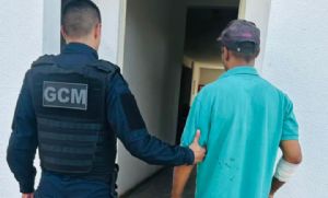 Homem � preso por descumprir medida protetiva