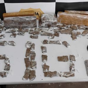 Pol�cia Civil apreende 5kg de maconha e prende suspeito de tr�fico