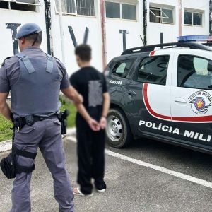 Adolescente de 13 anos � apreendido ap�s fuga com moto