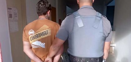 Acusado de tr�fico � preso na Santa Cec�lia