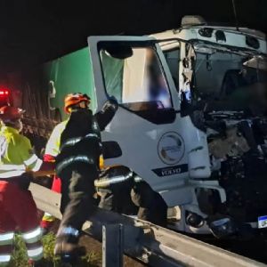 Caminhoneiro pilarense morre em acidente na SP-070, em Ca�apava