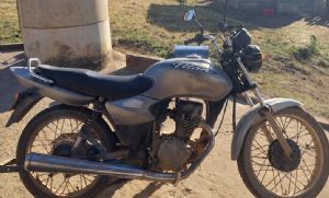 Motocicleta Honda CG 125 KS foi furtada no Vel�rio Municipal