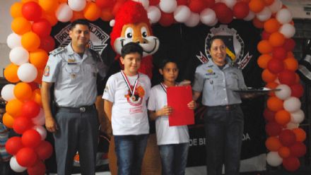 PROERD forma 375 alunos das escolas municipais