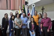 ​Cmara realiza sesso solene e homenageia personalidades com ttulos e medalhas