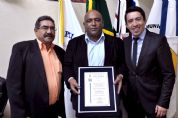 Srgio Santos  homenageado com o ttulo de Cidado Pilarense