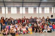 Projeto Escolas Unidas encerra atividade com entrega de mais de mil brinquedos