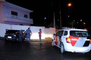 ​Um suspeito preso e outro baleado pela PM aps tentativa de assalto no Jardim Ayub