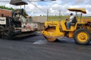 ​Prefeitura recapeia trecho de avenida no Jardim Bonanza