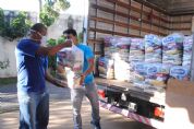 ​Supermercado Rugine doa 200 cestas bsicas para a Assistncia Social