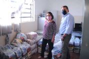 ​Supermercado Rugine doa 200 cestas bsicas para a Assistncia Social