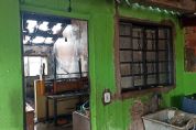 ​Residncia  destruda em incndio no Jardim Bela Vista