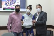 Atletas campes da SELJ so homenageadas pelo prefeito Marquinho