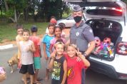 Polcia Militar promove 'Natal Solidrio' e distribui brinquedos para as crianas