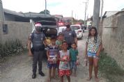 Polcia Militar promove 'Natal Solidrio' e distribui brinquedos para as crianas