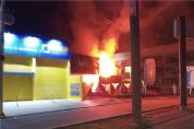 Curto circuito pode ter sido a causa de incndio em bar em Pilar do Sul