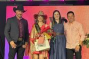 ​Lvia Lourenzon  coroada Rainha do Rodeio de 2025 em Pilar do Sul