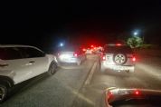Colis�o frontal envolvendo tr�s ve�culos deixa cinco feridos na SP-264