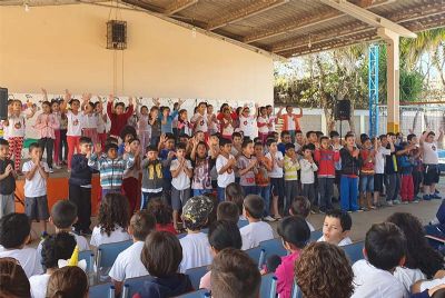 Projeto Escolas Unidas encerra atividade com entrega de mais de mil brinquedos