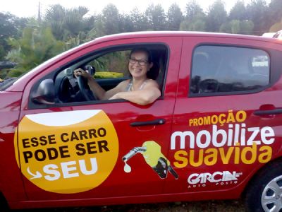 Cliente do bairro Bandeirante  a ganhadora do carro 0km no Posto Garcia