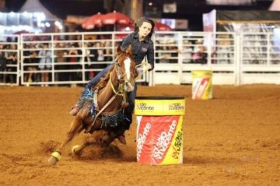Amazona pilarense disputa ttulo nacional de Trs Tambores em So Pedro