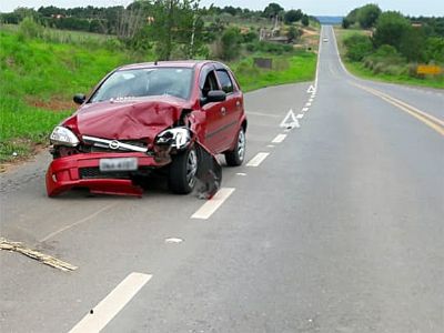 ​Motorista fica ferido em acidente no trevo do Pombal na SP-250