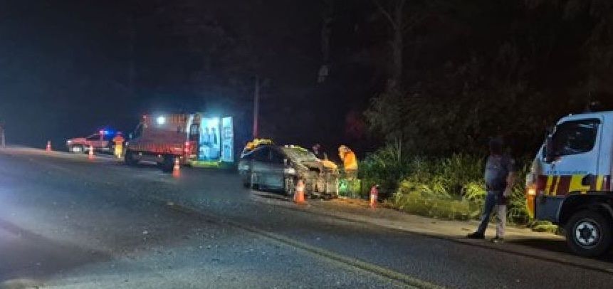 Colis�o frontal de ve�culos deixa dois feridos graves na SP-264