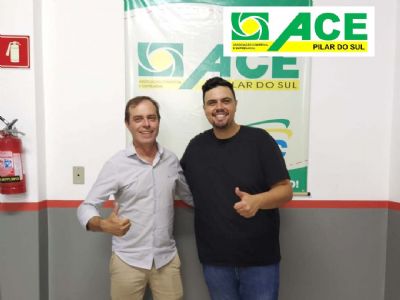 ACE promove noite de descontrao e interao com show de stand-up