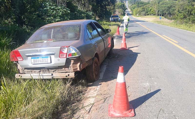 Motorista fica ferido em capotamento na SP-250
