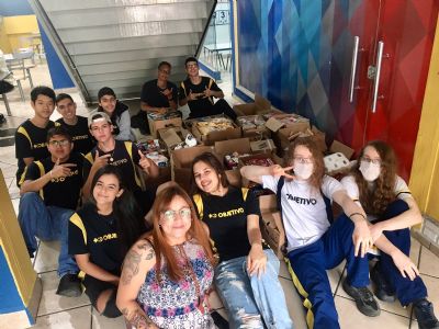 Alunos participam de competio de arrecadao de alimentos para o Dia de Ao de Graas