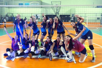 SELJ/Pilar do Sul vence Pindamonhangaba e  bicampe regional de voleibol