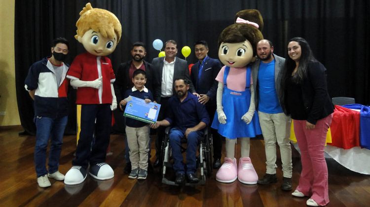 Prefeitura faz o lanamento da Carteira de Identificao do Autista