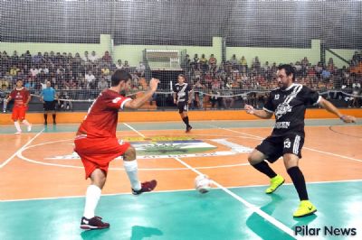 Toyoda derruba Transcarvalho e vai decidir o ttulo do Torneio de Vero contra o Curi