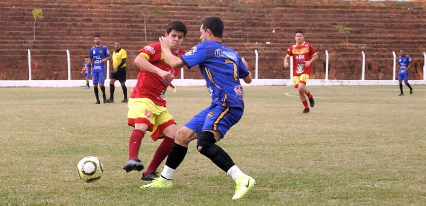 Transcarvalho e Canania vencem e vo fazer a grande final da Taa Cidade de Futebol