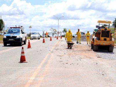 DER realiza obras de melhorias na SP-250 e trnsito fica lento no trevo para Piedade