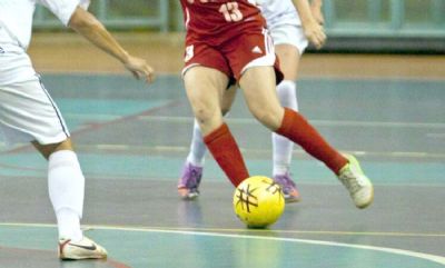 As meninas e os superveteranos entram em quadra hoje pelo Municipal de Futsal