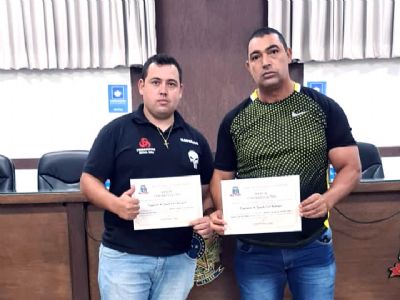 ​GCMs Maurcio e Braga so homenageados pela Cmara de Salto de Pirapora