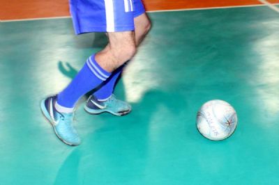 Oitavas de final movimenta o comeo da semana do Intermunicipal de Futsal