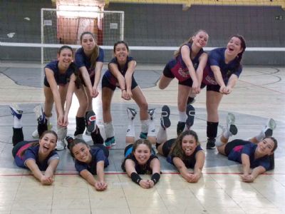 Pilar vence Tatu pela segunda vez e avana a semifinal da Liga de Voleibol