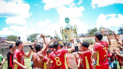 Transcarvalho, Porto e Curi�: os grandes campe�es do Campeonato Municipal
