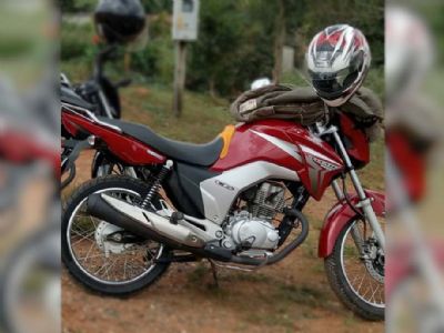 ​Ladres armados rendem me e criana e roubam motocicleta no bairro dos Ges