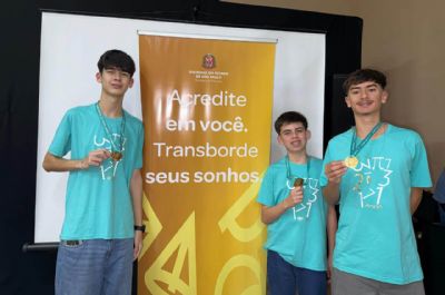 Alunos da Escola Odilon conquistam medalhas de ouro na maior olimp�ada de Matem�tica do pa�s
