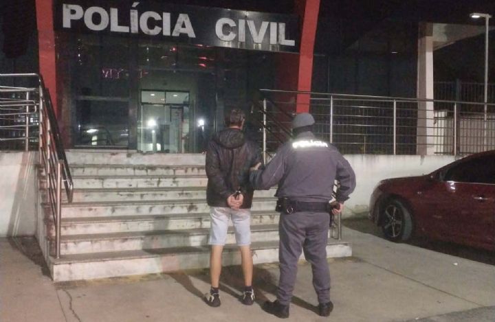 PM prende suspeito de recepta��o e recupera motocicleta furtada em Pilar do Sul