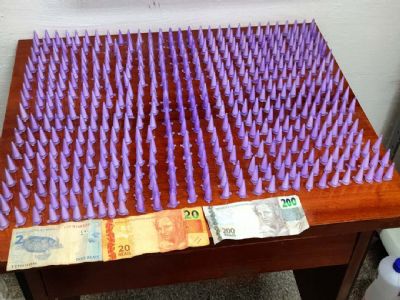 PM prende jovem e apreende mais de 500g de coca�na em Pilar do Sul