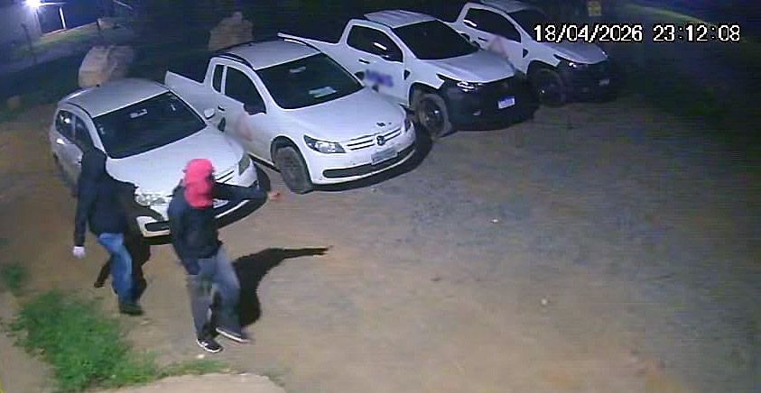 A��o r�pida da PM frusta assalto a s�tio; na fuga um casal foi rendido e teve a motocicleta roubada