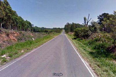 Motociclista morre aps bater em rvore na estrada vicinal SPV-093