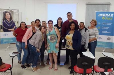 Parceria entre ACE e Sebrae Aqui qualificam empreendedores do setor da beleza