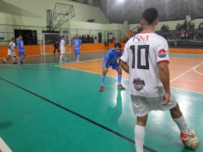 Estreia do feminino e Curi em busca de reabilitao, os destaques de hoje no municipal