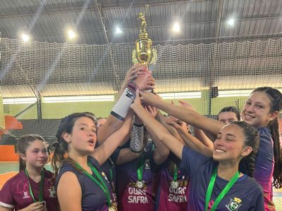 SELJ/Pilar do Sul se sagrou campeo de vlei mirim feminino neste domingo