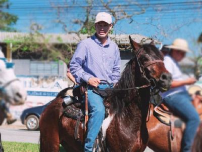 ​Ap�s 44 dias internado, morre jovem cavaleiro v�tima de atropelamento na SP-264